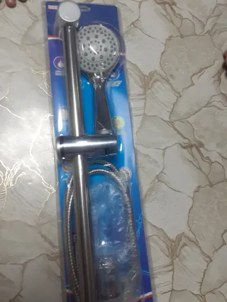 Set doccia con asta e flessibile