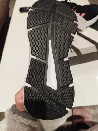 Zapatillas Adidas Negras y Rosas