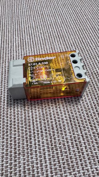 Relè Finder 27.01.8.230 16A 230V