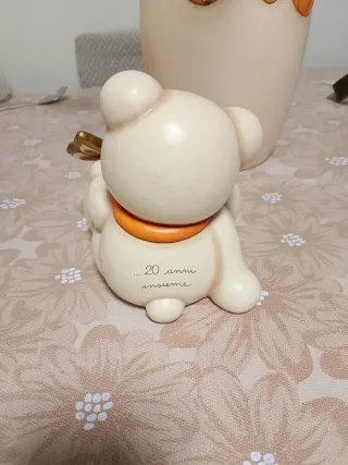 Orsetto Thun con farfalla e fiore