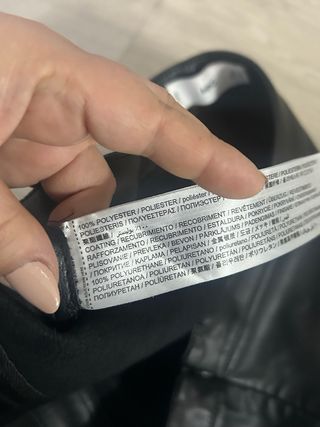 Falda polipiel negra Mango 48