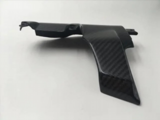 TAPA DE MOTOR DUCATI MONSTER 821 EN CARBONO m_531