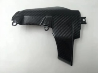 TAPA DE MOTOR DUCATI MONSTER 821 EN CARBONO m_531