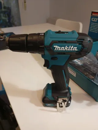 Taladro Percutor Makita HP333DSAE CXT nuevo