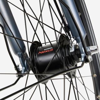 Bicicleta urbana larga distancia cuadro bajo monoplato