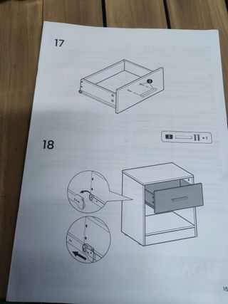 VASAGLE Mesita de Noche, Mesa Auxiliar con Cajón, Asa, Compartimento Abierto, para Dormitorio, Salón, Blanco Nube LET619T14
