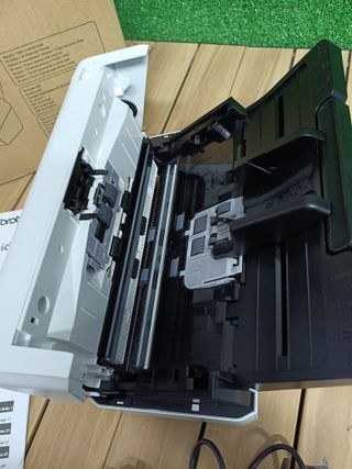 Scanner Brother ADS-2200 con Alimentatore Automatico