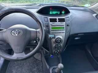 Toyota Yaris 2010