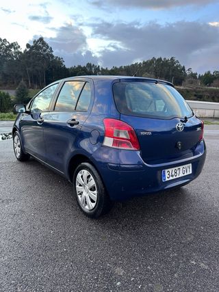 Toyota Yaris 2010