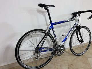 Bicicleta de carretera BH