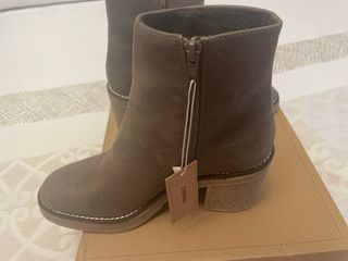 Botines Corina Marrón Caqui Sin Estrenar