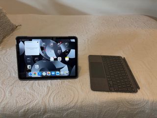 iPad Air 5 M1 64GB Dorado