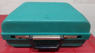 Máquina de escribir portátil verde