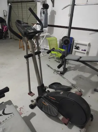 Elíptica + Vibradora Gimnasio