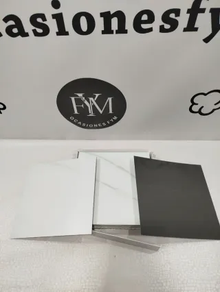 SUELO ADHESIVO LIVELYNINE 32UDS