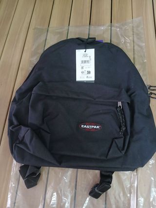 Mochila Eastpak Padded Pak’r 24L negra