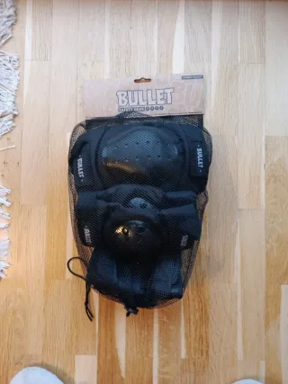 Protecciones Bullet para patinaje Bullet nuevas