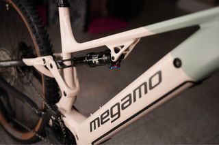 Bicicleta eléctrica Megamo Flame AL 05