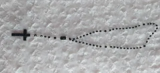 Rosario de plástico negro