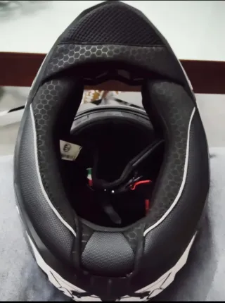 Casco Integral CGM 320X Neutron Space