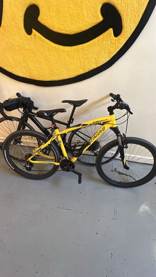 Bici Specialized Hardrock con neumaticos de Gravel