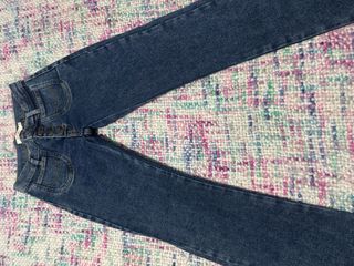 Pantalones vaqueros niña
