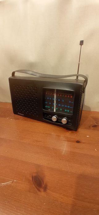 ANTIGUA RADIO INTER E-156, FUNCIONANDO NUEVA-RADIO