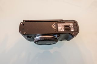 Cámara Fujifilm X-T30 en color negro (SOLO CUERPO)