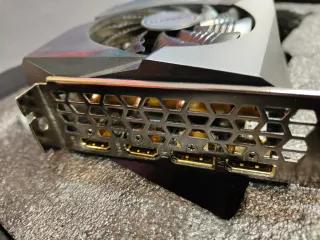 Gigabyte AMD Radeon RX 6700 XT Gaming OC