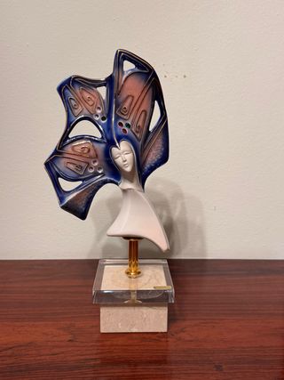 Figura GALOS Mujer Estrella