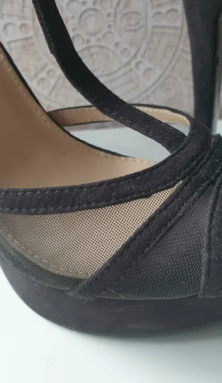 SANDALIAS TACÓN COLOR NEGRO