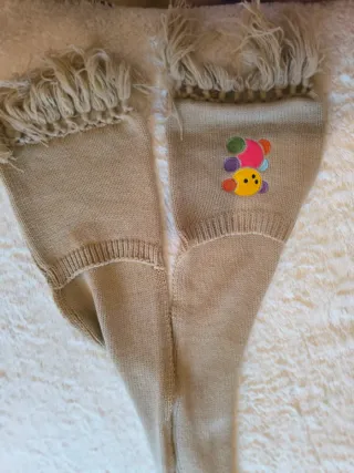 Bufanda Tous Beige con Bolsillos y Osito