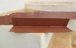 Angular Lateral Tejado, color chocolate Roofeco