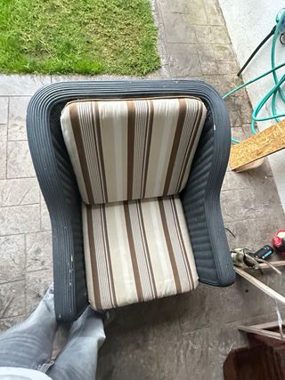 Sofá de jardín mimbre negro