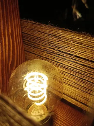 Lampade vintage in legno e juta