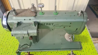 Máquina de coser Refrey Transforma