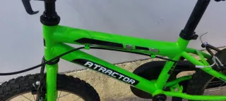 Bicicleta infantil Atrractor 16