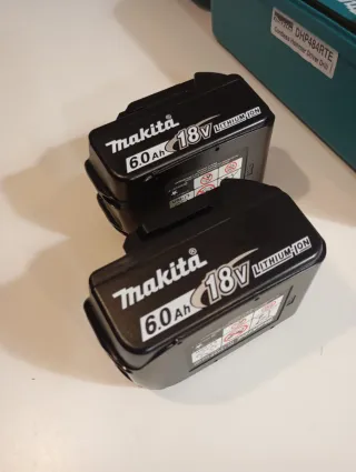 Kit profesional Makita DHP484Z + Cargador+2 bat6Ah