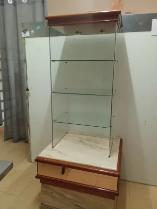 Vitrina expositora Estantería de cristal y madera
