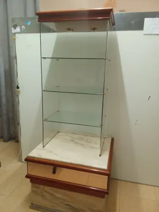 Vitrina expositora Estantería de cristal y madera