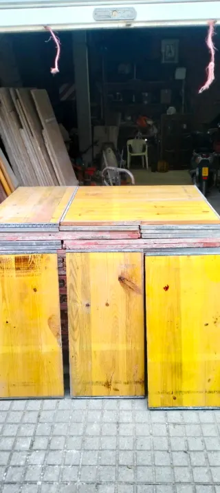 Se compra material de obra