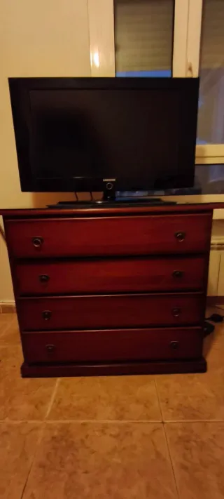 Cómoda, coqueta, cajonera de madera de 4 cajones