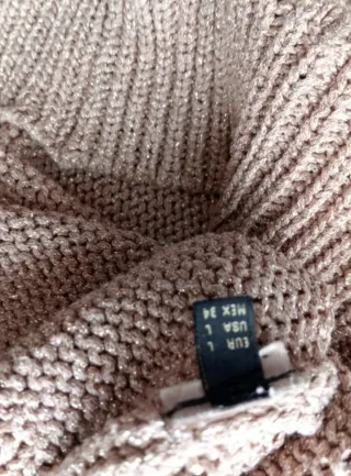 Jersey rosa con hilos dorados