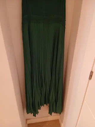 Vestido Massimo Dutti verde plisado