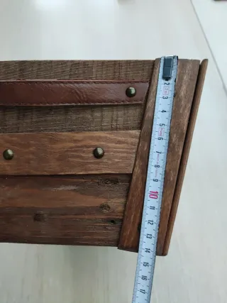 Macetero de madera rústico