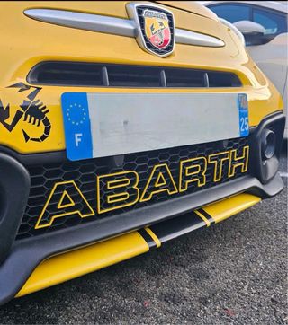 Scritta ABARTH per griglia radiatore
