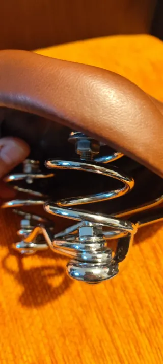 Sillín de bicicleta Velo marrón