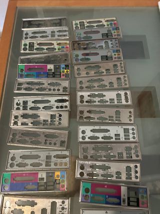 Lote 25 Chapas Traseras I/O Shield Placa Base