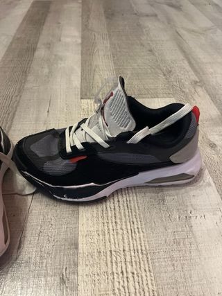Zapatillas Jordan Air 200E 36.5 niño