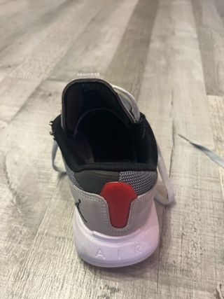 Zapatillas Jordan Air 200E 36.5 niño